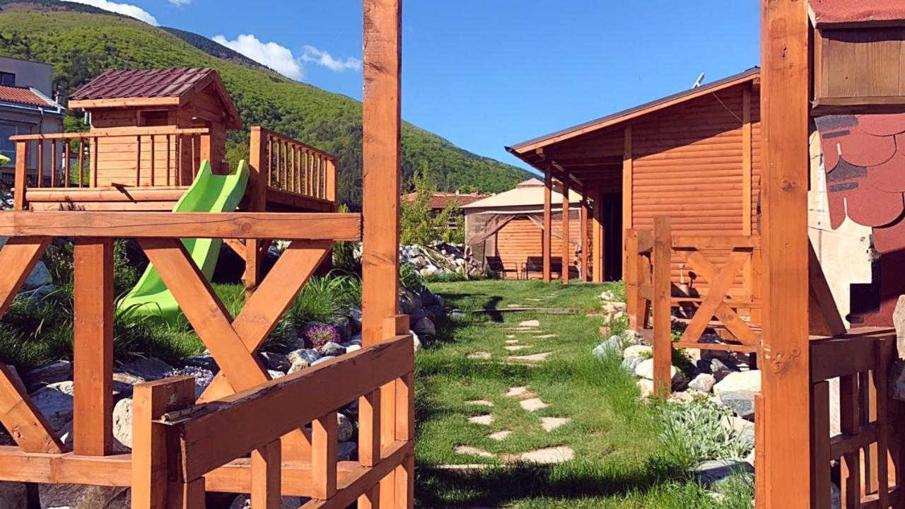 Hotel Тихият Кът Sapareva Banya Exterior foto